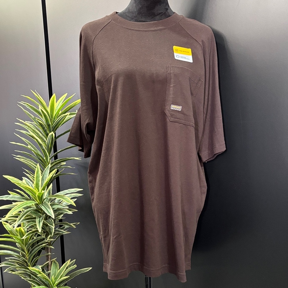 Ariat  Work,cotton strong,pre-shrunk,pen pocket,short sleeve,extended hem